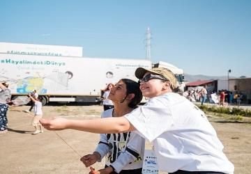 SosyalBen Vakfı, Çocukların Bayramını “Hayalimdeki Dünya" Sahnesiyle Kutladı