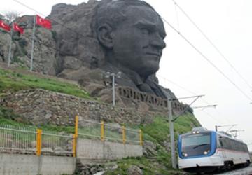 19 Mayıs'ta toplu ulaşım yüzde 50 indirimli