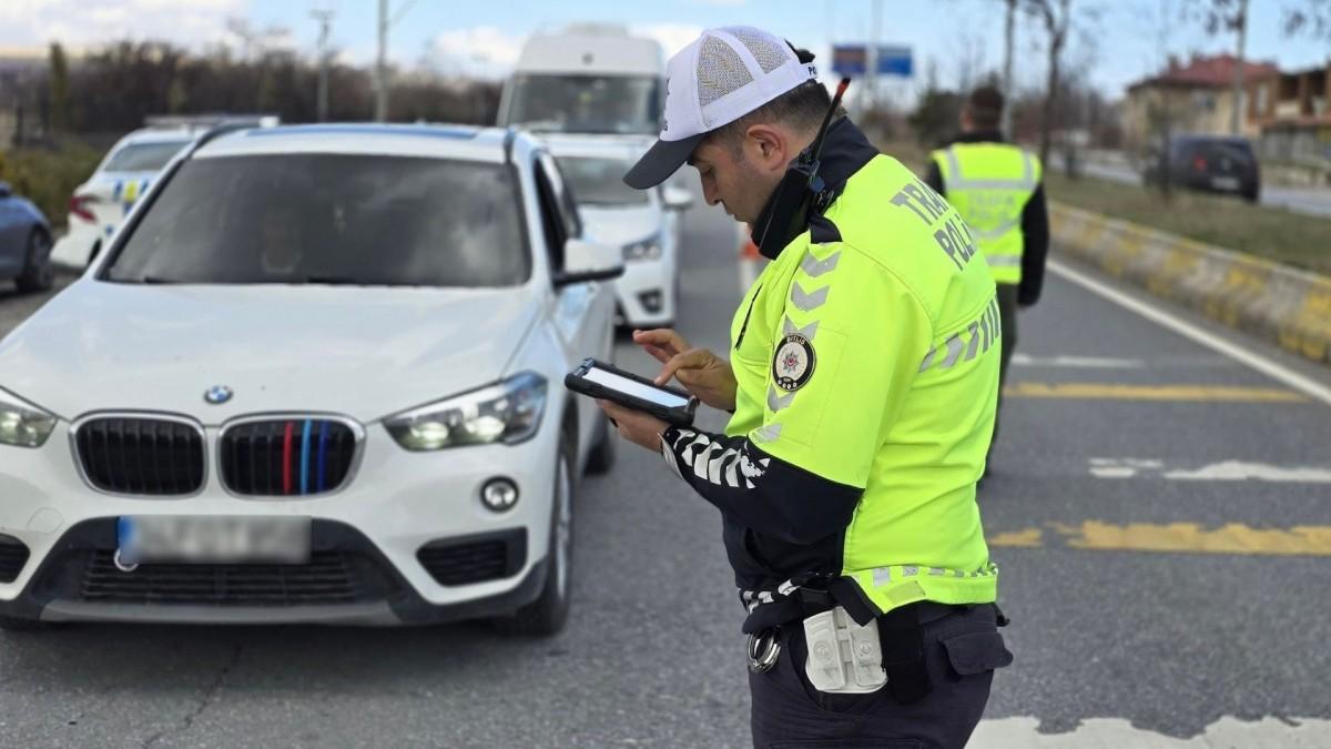 Meclis'e sunuldu: Trafik cezaları sil baştan değişiyor Meclis'e sunuldu: Trafik cezaları sil baştan değişiyor