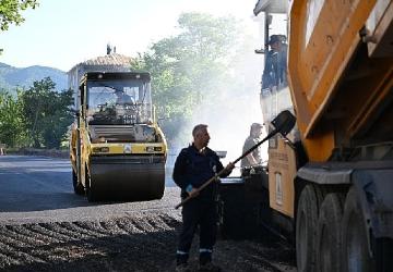 Kartepe'de Asfalt Çalışmaları Aralıksız Devam Ediyor