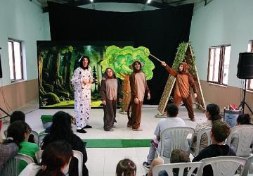 Tiyatroseverler Bahadınlı'da buluştu