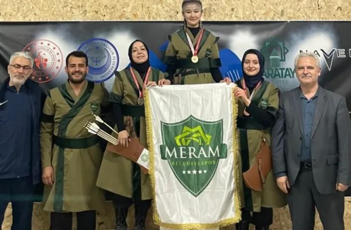 Geleneksel Okçulukta Şampiyon Meram Belediyespor Geleneksel Okçulukta Şampiyon Meram Belediyespor