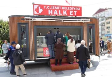 Uygun Fiyatlı Et İçin Halk Et Aracı İzmit Meydanı’nda!