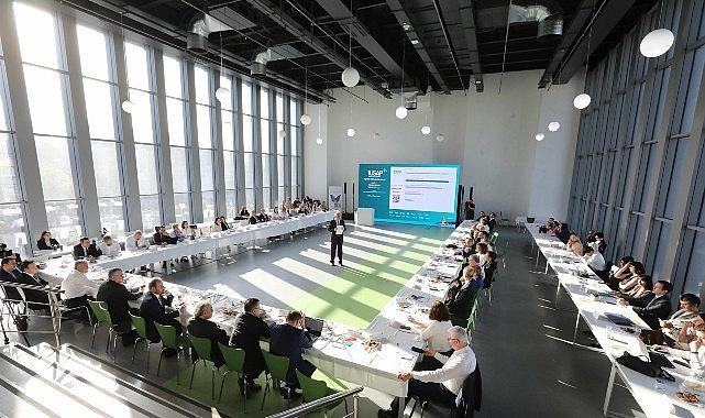 Prof. Dr. Sabahattin Aydın: “Sağlık endüstrisinde proaktif bir sisteme ihtiyacımız var" Prof. Dr. Sabahattin Aydın: “Sağlık endüstrisinde proaktif bir sisteme ihtiyacımız var"