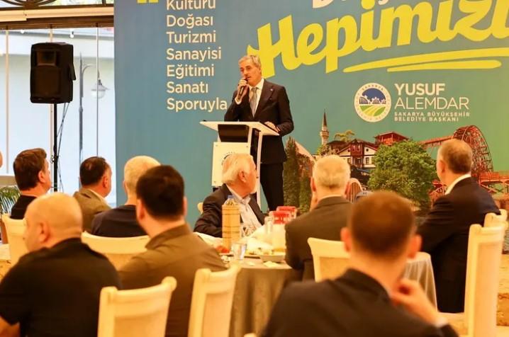 Sakaryaspor’un Geleceği İçin El Ele Sakaryaspor’un Geleceği İçin El Ele