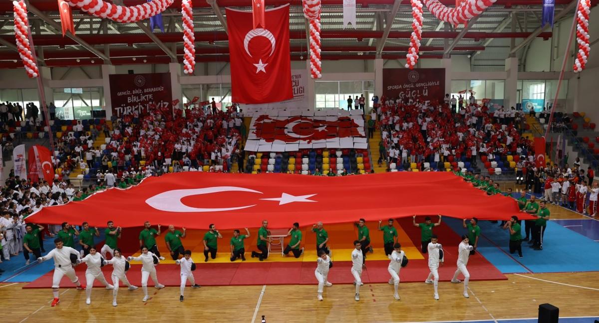Adıyaman’da 19 Mayıs coşkuyla kutlandı Adıyaman’da 19 Mayıs coşkuyla kutlandı