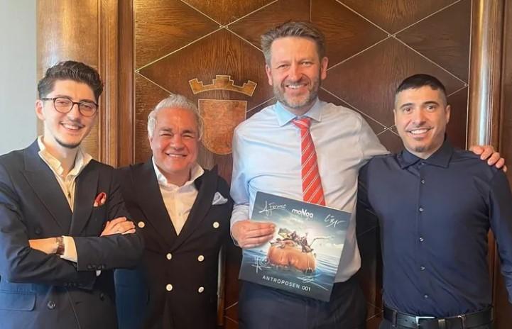Ferman Akgül’den Oslo Parlamentosu’na Ziyaret Ferman Akgül’den Oslo Parlamentosu’na Ziyaret