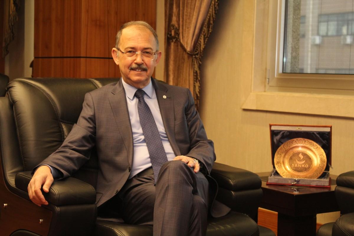 Rektör Dağlı: Annelerimiz toplumun en değerli hazinesidir Rektör Dağlı: Annelerimiz toplumun en değerli hazinesidir