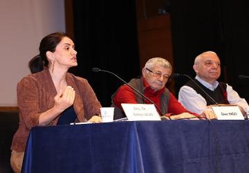 Usta Yazarlar Edebiyatseverlerle Bir Araya Geldi