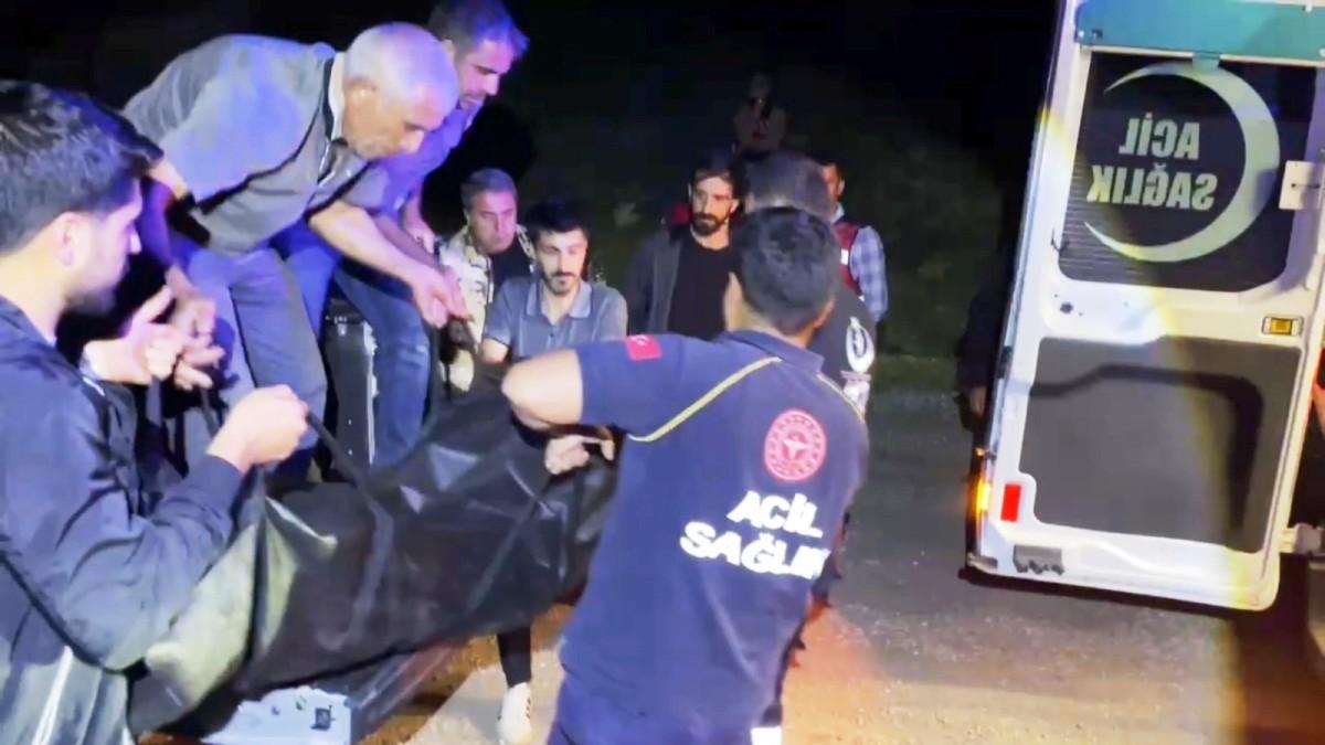 Gerger’de uçurumdan düşen kadın hayatını kaybetti Gerger’de uçurumdan düşen kadın hayatını kaybetti