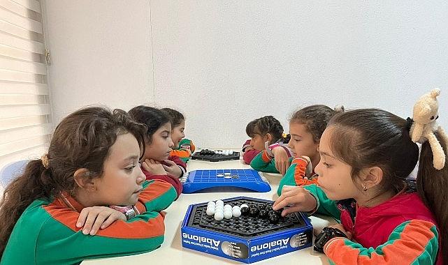 Başkan Çerçioğlu'nun Aydınlı Çocuklar İçin Başlattığı Satranç ve Akıl Oyunları Eğitimleri Devam Ediyor