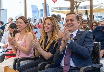Başkan Abdullah Özyiğit, BETEM'lerde çocukların bayram coşkusuna ortak oldu