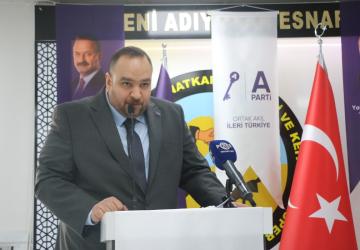 Anahtar Parti’li Alsan: Annelere çiçek değil, güvence; 'Anneliği alkışlayan değil kolaylaştıran siyaset lazım'
