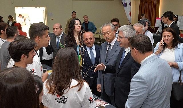 Türkiye'nin Geleceğini Genç Beyinler İnşa Ediyor