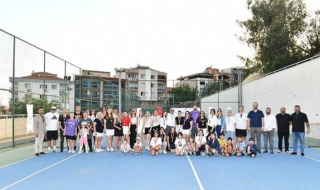 Çiğli'de 19 Mayıs coşkusu sporla yaşandı Çiğli'de 19 Mayıs coşkusu sporla yaşandı