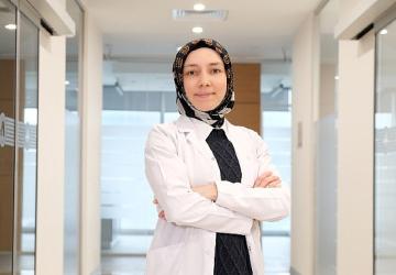 İmplant çevresinde oluşabilecek enfeksiyona dikkat!