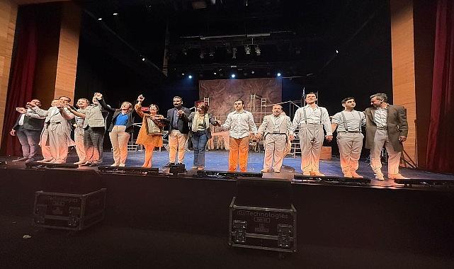 Şehrin Tiyatrosu Diyarbakır'da Seyirciyle Buluştu