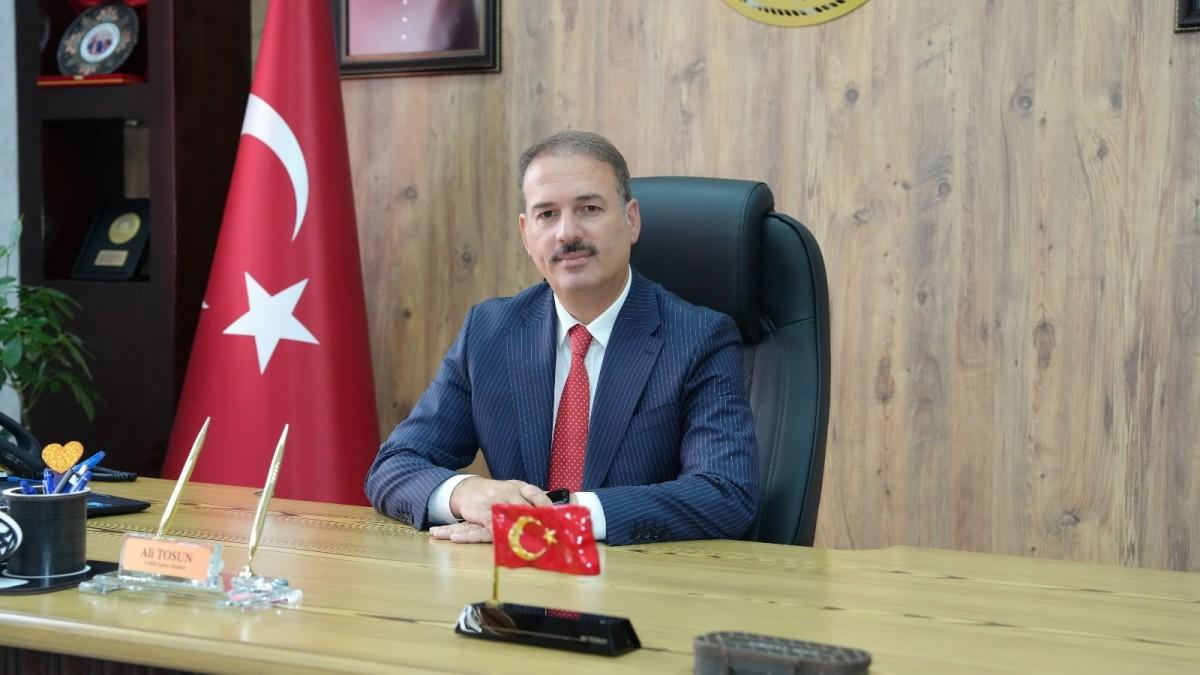 Tosun’dan ‘Anneler Günü’ mesajı Tosun’dan ‘Anneler Günü’ mesajı