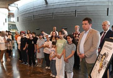 Elinde Fırça, Dilinde Müzik çizgi roman sergisi açıldı