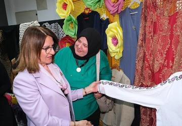 Çalılı kadınlar el emeklerini sergiledi