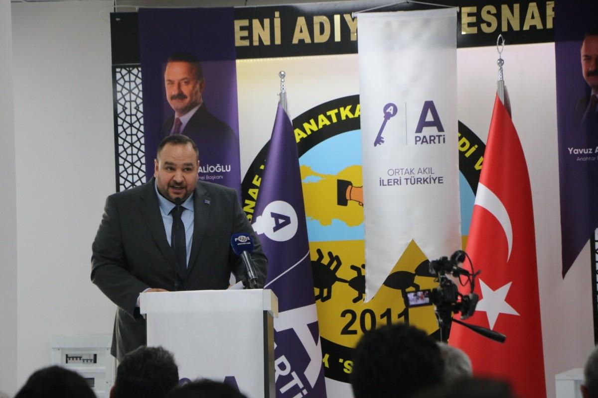 Anahtar Parti'den hükümete sert soru: ‘Bu sürece sizi kim mahkûm etti?’ Anahtar Parti'den hükümete sert soru: ‘Bu sürece sizi kim mahkûm etti?’