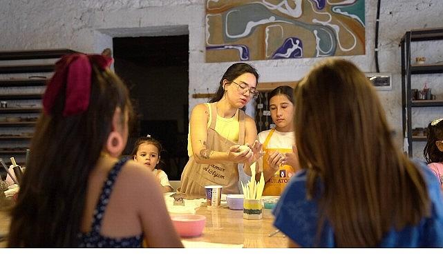 Kadın Girişimciler Aliağa'da Sanatta İlklere İmza Atıyor