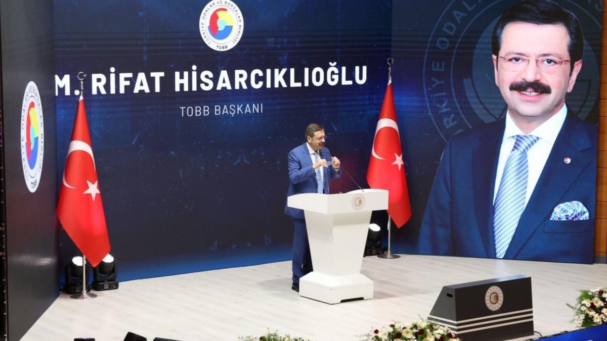TOBB Başkanı Hisarcıklıoğlu: 'Vergi gelirleri polisiye tedbirlerle artırılamaz' TOBB Başkanı Hisarcıklıoğlu: 'Vergi gelirleri polisiye tedbirlerle artırılamaz'