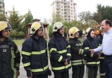 Konya'da Başkan Altay, “Gönüllü İtfaiyecilik” Eğitimi Alan Üniversite Öğrencileriyle Buluştu
