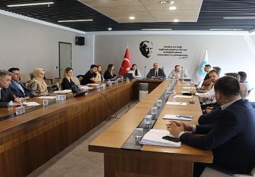 Manisa Enerji Platformu'ndan ilçe belediyelerine güneş enerjisi sistemleri eğitimi