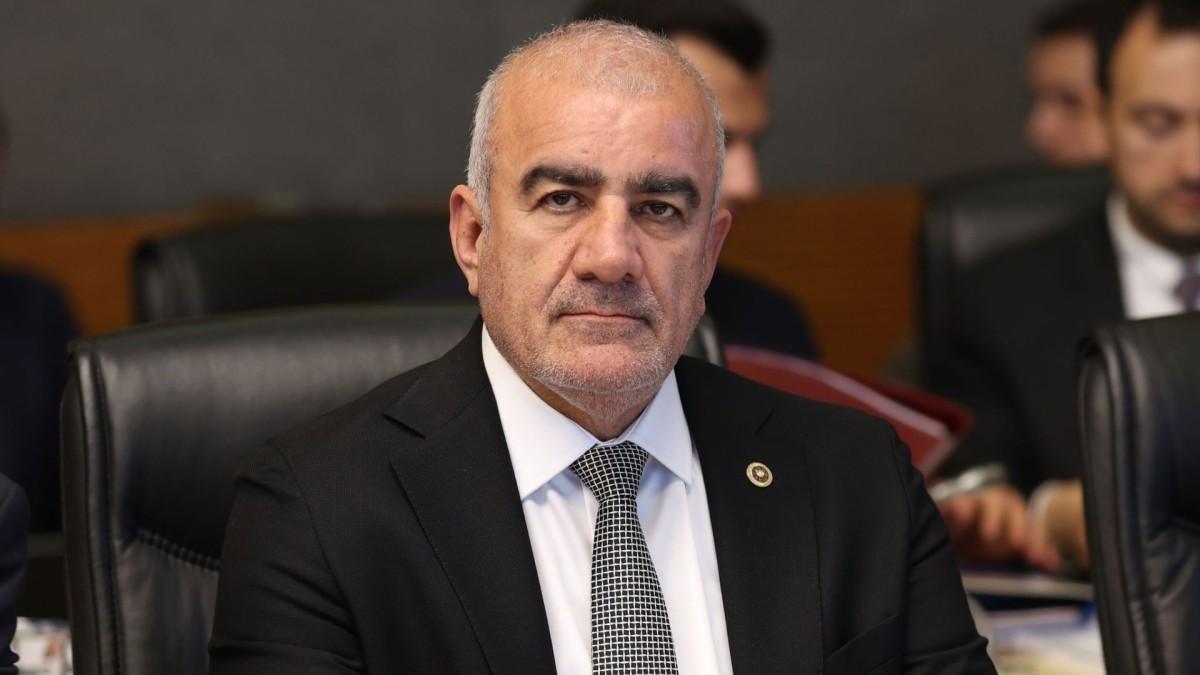 Milletvekili Hüseyin Özhan: ‘Bu gün, gençliğe olan güvenin en güçlü simgesidir’ Milletvekili Hüseyin Özhan: ‘Bu gün, gençliğe olan güvenin en güçlü simgesidir’