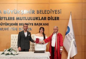 Antalya Büyükşehir Belediyesi nikah salonunda “05.05.2025" yoğunluğu