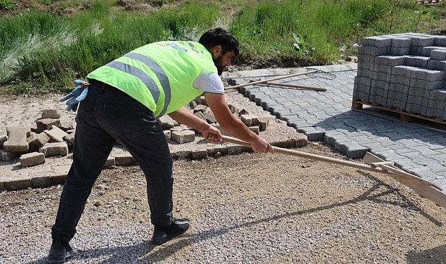 Kartepe Belediyesi'nden Acısu'da Kapsamlı Parke Tamiratı