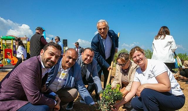 Güzelbahçe'de Sakız Ağaçları Büyüyecek