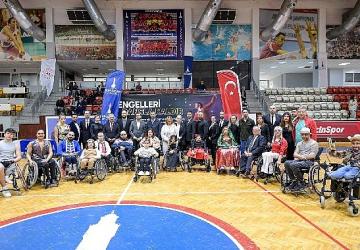 Engelleri dansla kaldırdılar