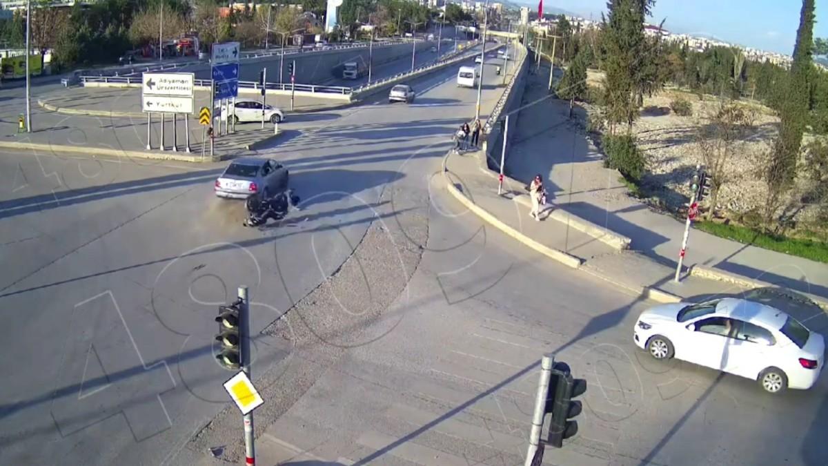 Adıyaman’da KGYS kameralarına yansıyan ilginç trafik kazaları - Videolu Haber Adıyaman’da KGYS kameralarına yansıyan ilginç trafik kazaları - Videolu Haber