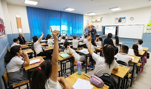 Narlıdere Belediyesi'nden Okullarda Çevre Bilinci Eğitimi Narlıdere Belediyesi'nden Okullarda Çevre Bilinci Eğitimi