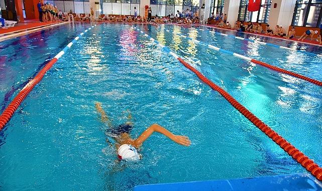 Aliağa'da Yaz Dönemi Yüzme Kursları Başlıyor Aliağa'da Yaz Dönemi Yüzme Kursları Başlıyor
