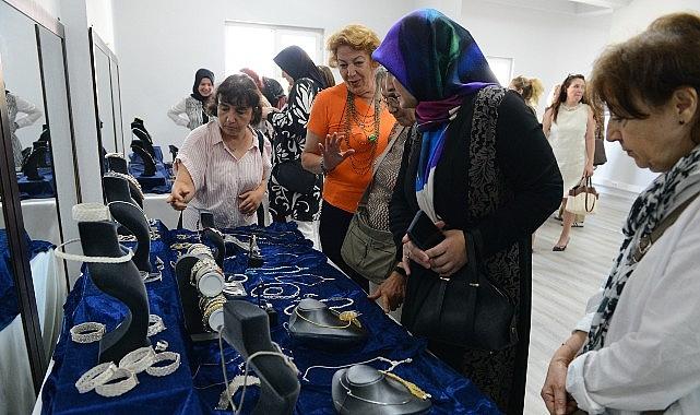 NİLSEM'de eğitim alan kadınların el becerileri beğeni topladı NİLSEM'de eğitim alan kadınların el becerileri beğeni topladı