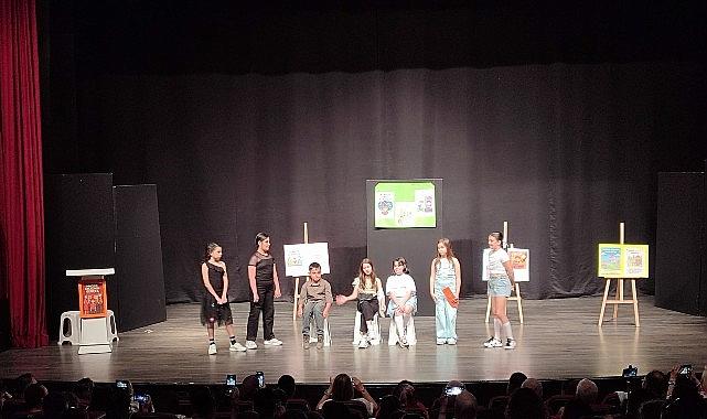 Başkan Çerçioğlu'nun Başlattığı Yaratıcı Drama Atölyesi'nin Minik Öğrencilerinden Muhteşem Gösteri