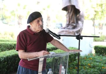 Dünya şairi Nazım Hikmet, Karşıyaka'da şiirleriyle anıldı