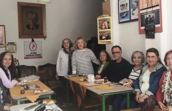 Bursa’da “Bir Kitap Bir Yazar” Serisi Sürüyor Bursa’da “Bir Kitap Bir Yazar” Serisi Sürüyor