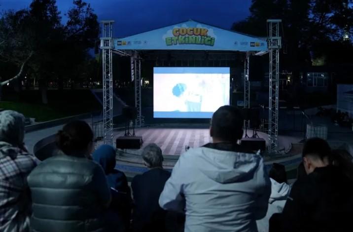 Konya'da Sufi Sinema Festivali 6. Kez Sanatseverlerle Buluştu Konya'da Sufi Sinema Festivali 6. Kez Sanatseverlerle Buluştu