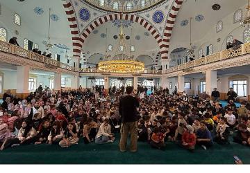 “Sosyal medyada görülen her bilgiye inanmayın"