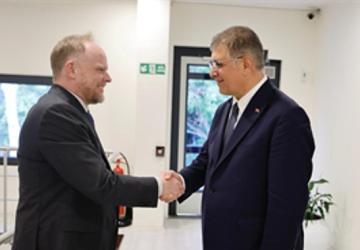 Kanada ve İzmir arasında kültürel ilişkiler gelişecek