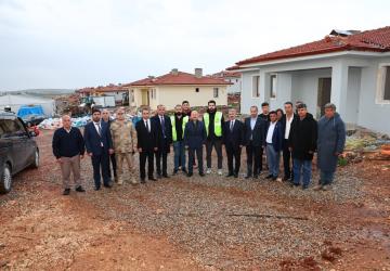Vali Varol, Çakırhöyük Beledisinde incelemede bulundu