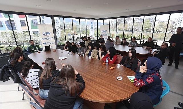 Canik Belediyesi, Bağımlılık ve Bağımlılıkla Mücadele Semineri gerçekleştirdi. Canik Belediyesi, Bağımlılık ve Bağımlılıkla Mücadele Semineri gerçekleştirdi.