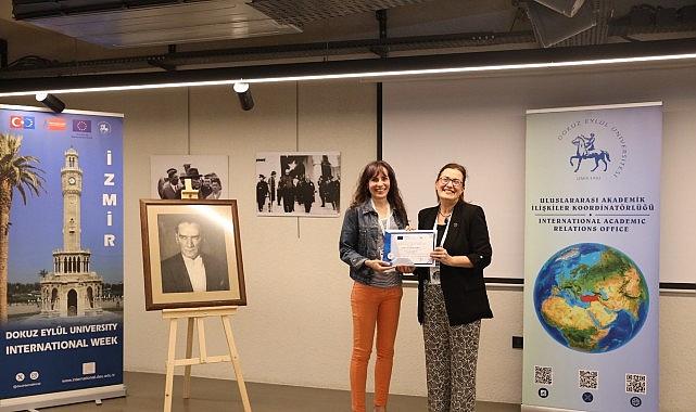Dokuz Eylül Üniversitesi (DEÜ), bu yıl 2'ncisini düzenlediği Uluslararası Hafta (2nd International Week) etkinliğinde Avrupa'nın 9 farklı ülkesinden gelen akademisyen ve