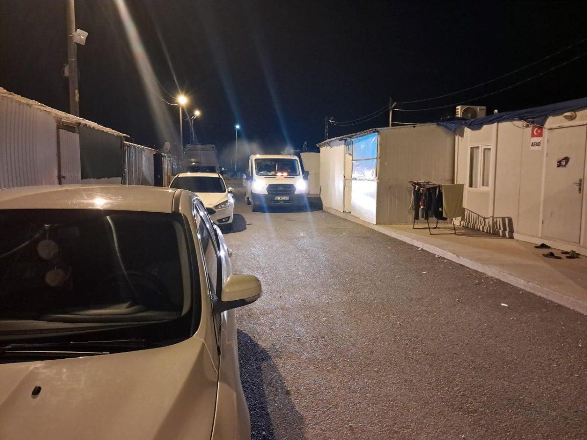 Adıyaman Belediyesinden sinek ve haşereye karşı gece mesaisi - Videolu Haber