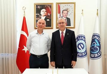 Karaciğer naklindeki önemli gelişmeler uluslararası kongrede tartışıldı