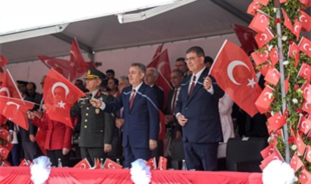 19 Mayıs coşkusu İzmir'i sardı